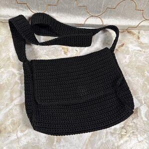 Small black Crocheted Cross body bag Vintage 90’s 7.5”x 7”x 1.5”